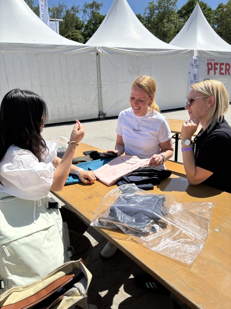 Equestrian apparel manufacturer - customer communication